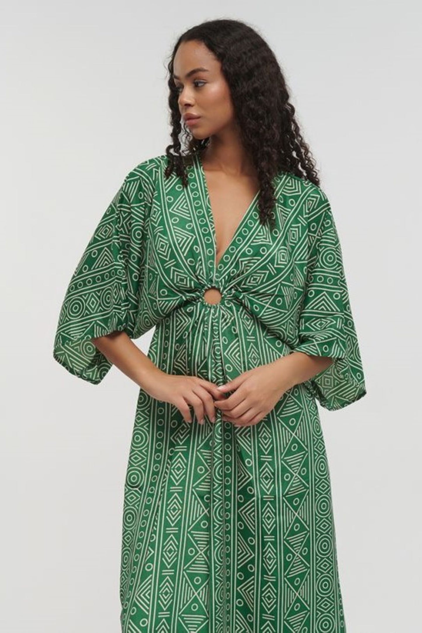 VESTIDO VERDE