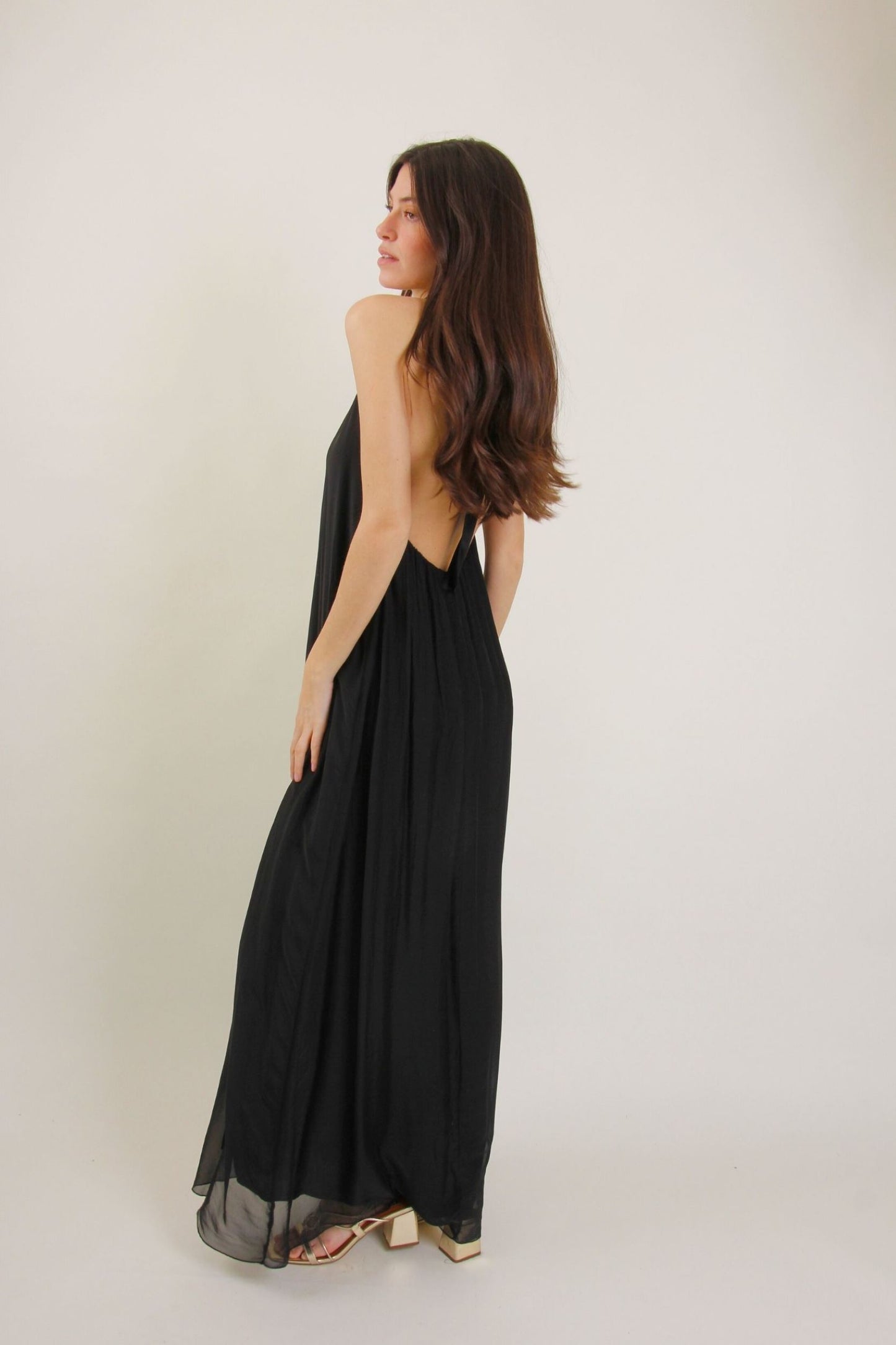 VESTIDO LONGO SEM COSTAS