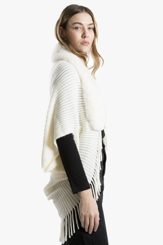 PONCHO BRANCO COM PELO