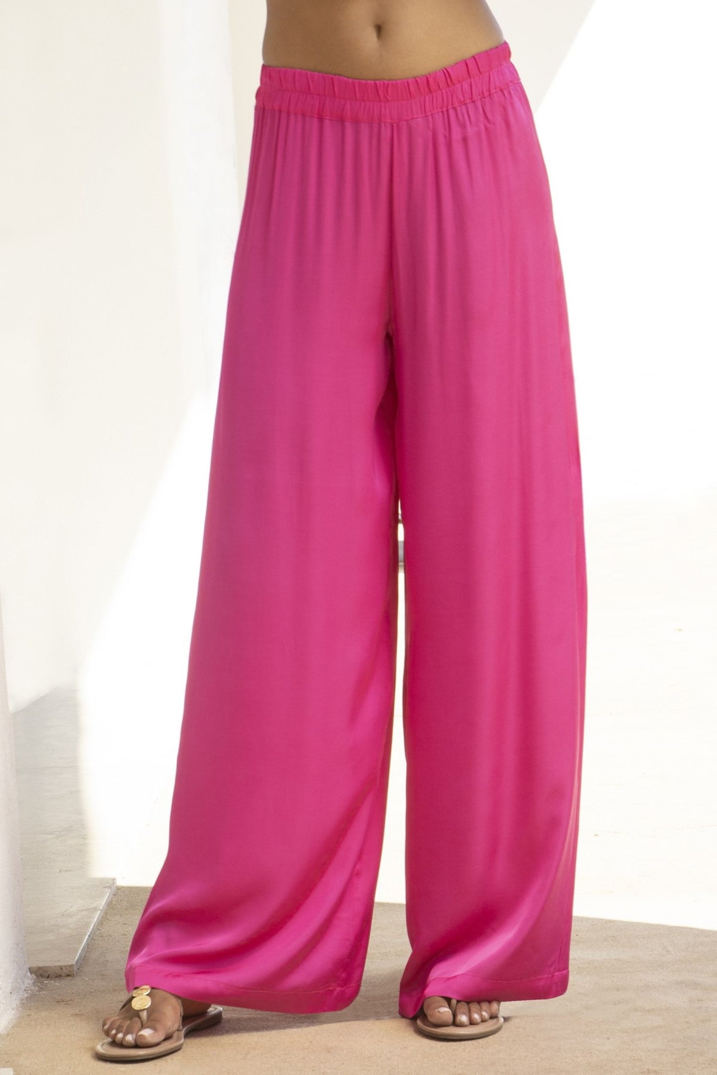 CALÇA EM CETIM