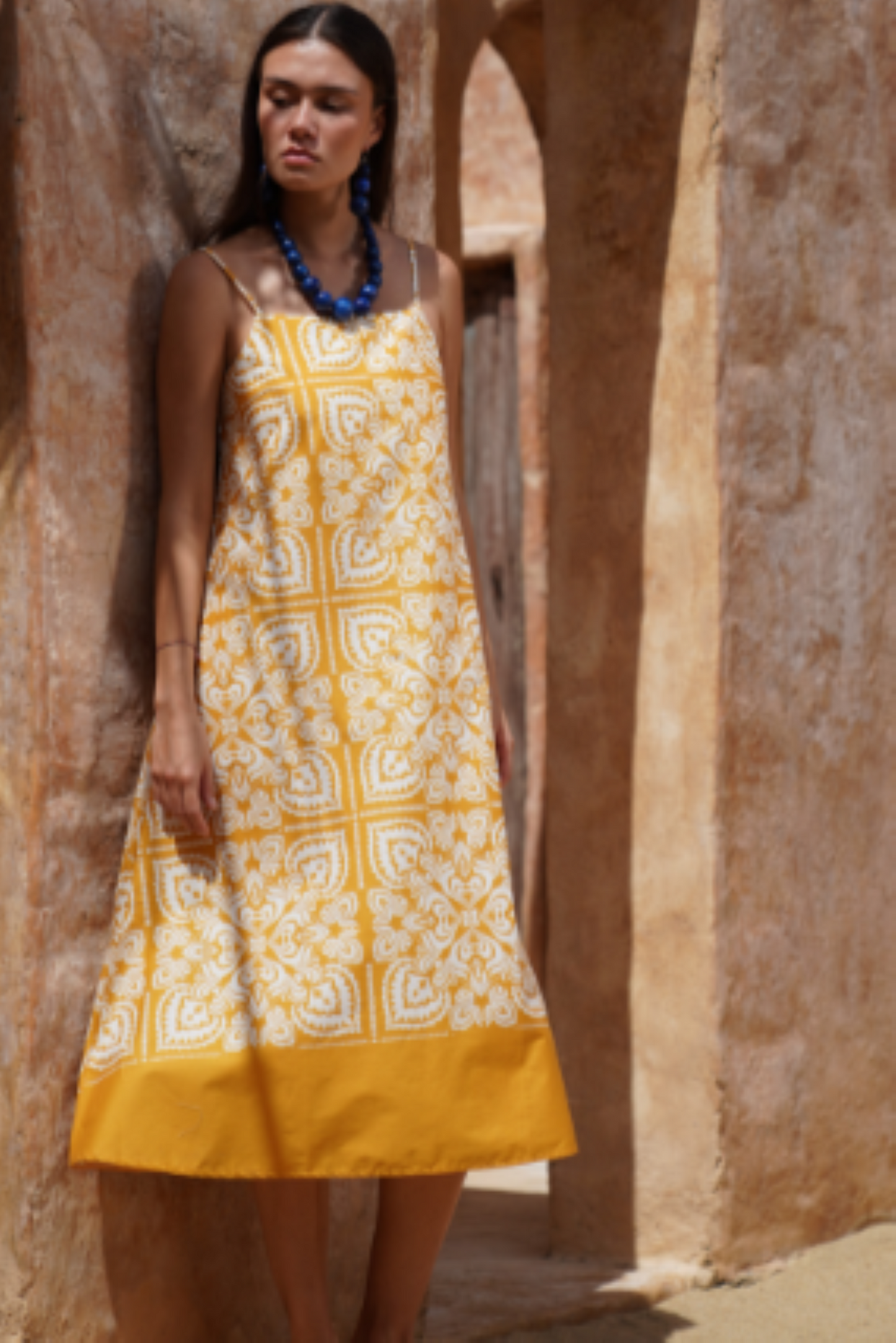 VESTIDO AMARELO