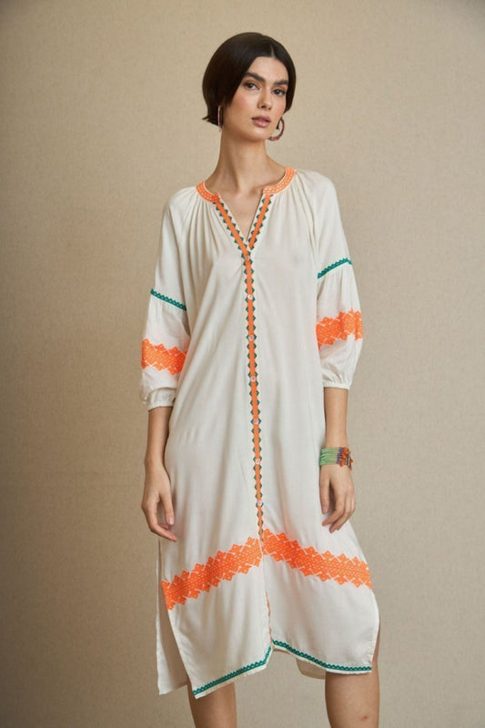 VESTIDO BORDADO